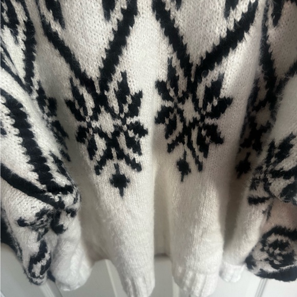 Free People Oversized Chunky Knit Fireside Tunic Sweater Ivory Black Medium - Picture 9 of 16